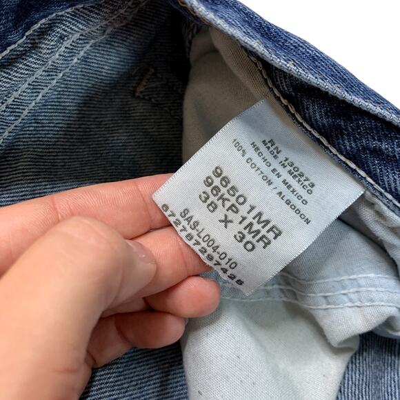 Wrangler Distressed Cutoff Denim Jean Shorts Size 38 Plus - Picture 3 of 5